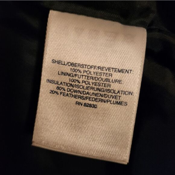 Lands End Puffer Vest Size Small. - Picture 6 of 6